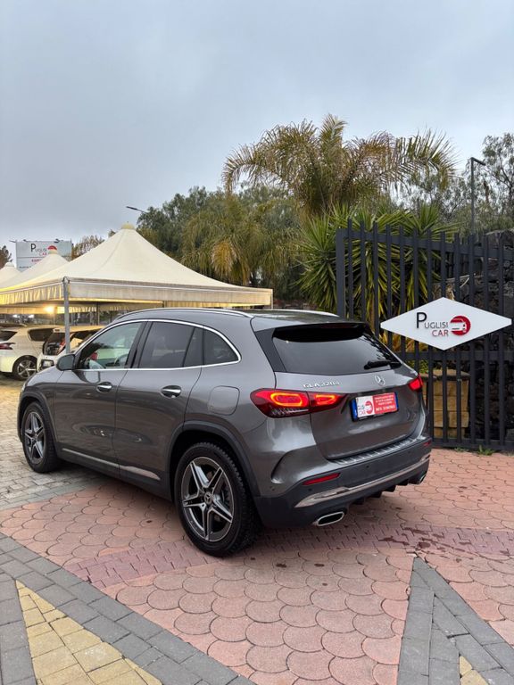 Mercedes-Benz GLA 220 2022