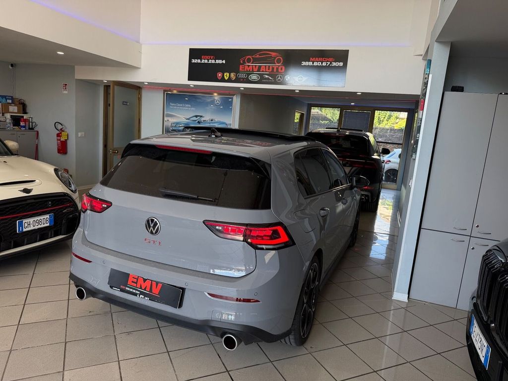 Volkswagen Golf 2024