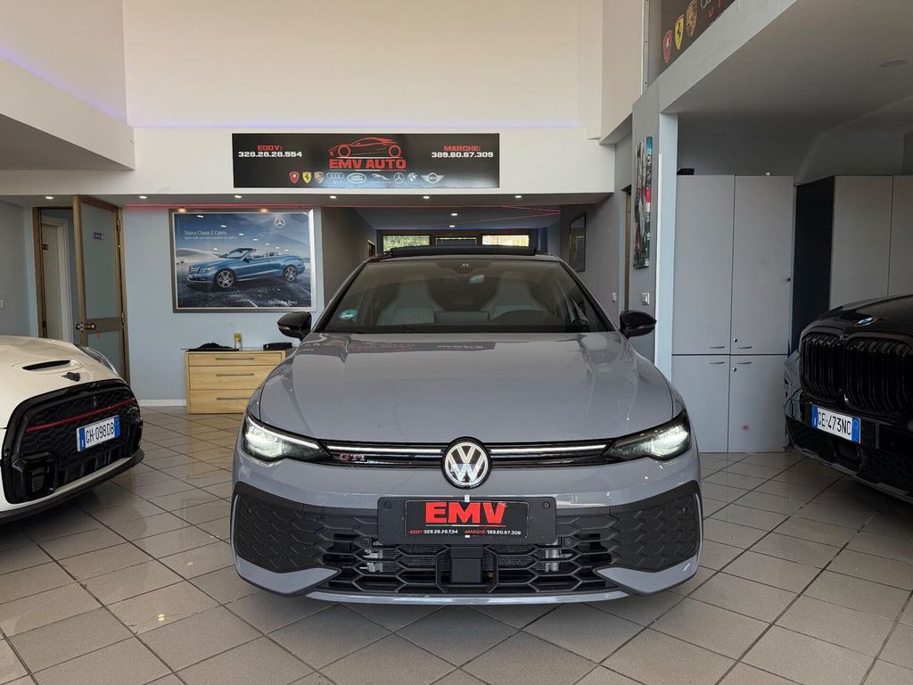 Volkswagen Golf 2024