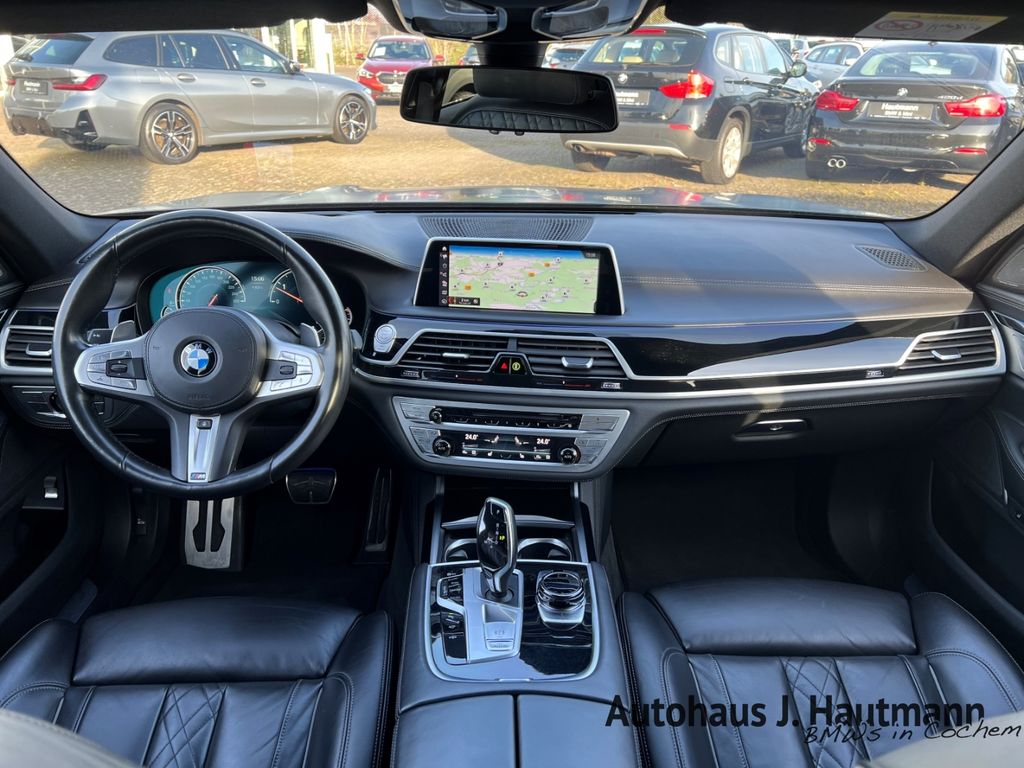 BMW 750 2018