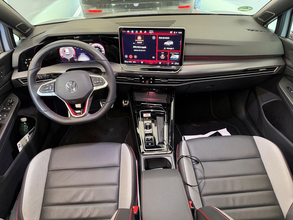 Volkswagen Golf 2024