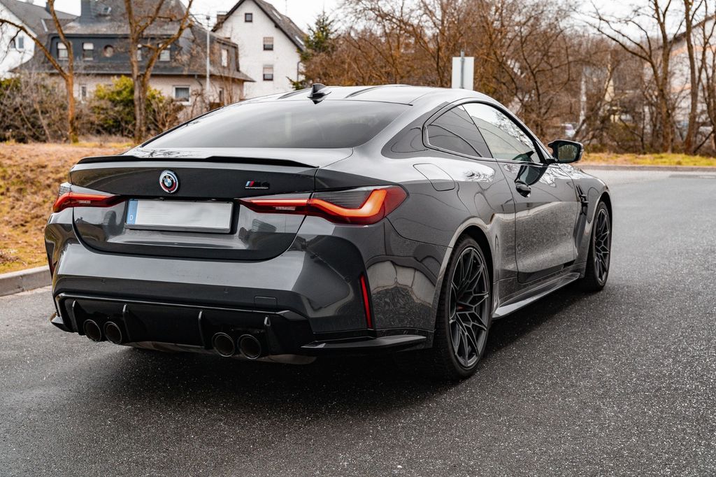BMW M4 2023