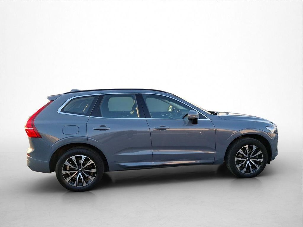 Volvo XC60 2022