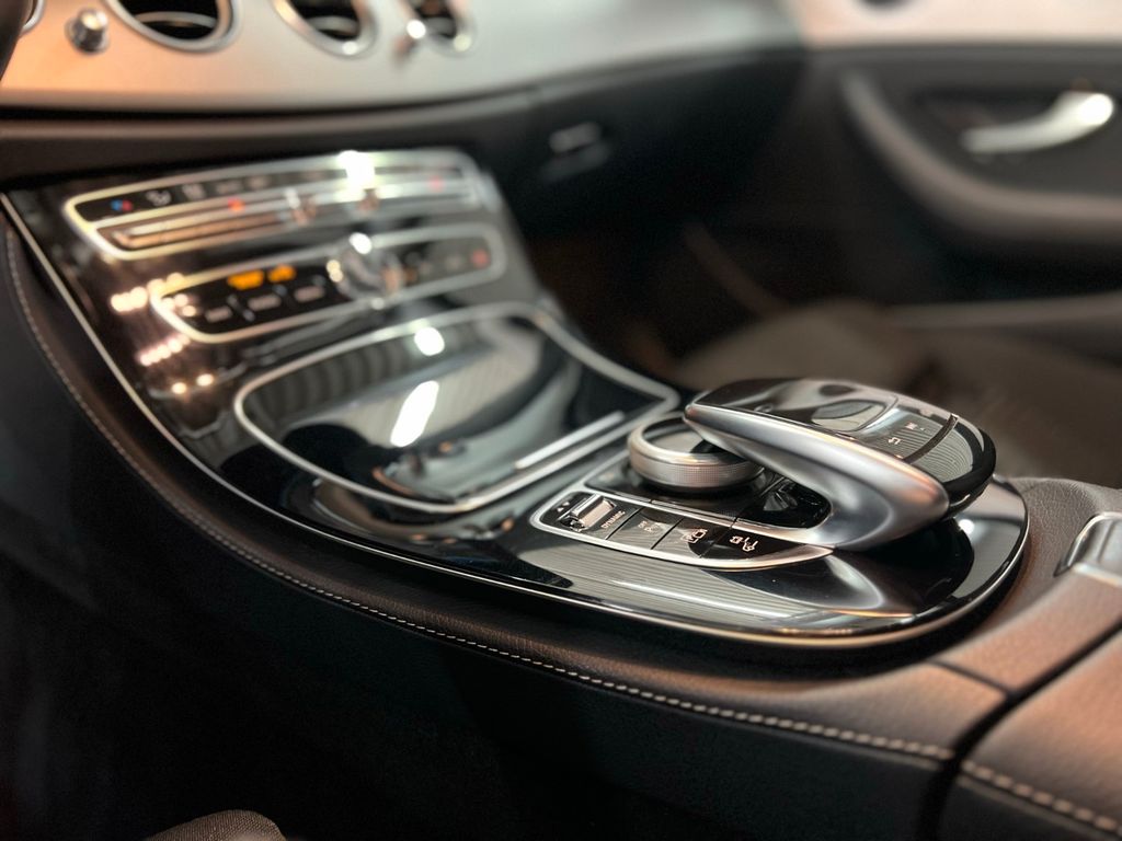 Mercedes-Benz E 300 2019