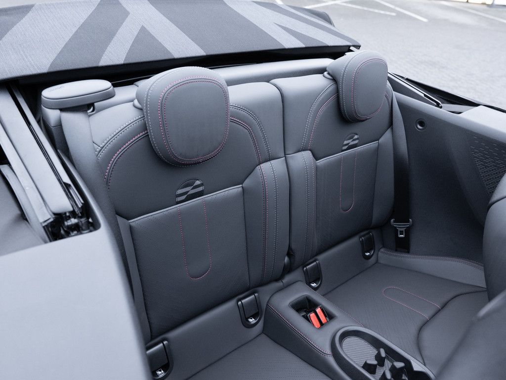 MINI John Cooper Works Cabrio 2025