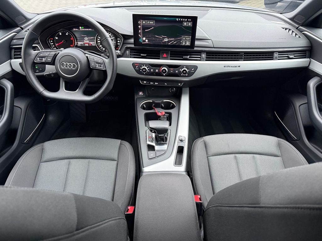 Audi A4 2023