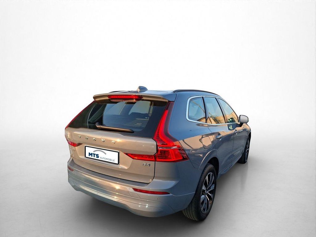Volvo XC60 2022