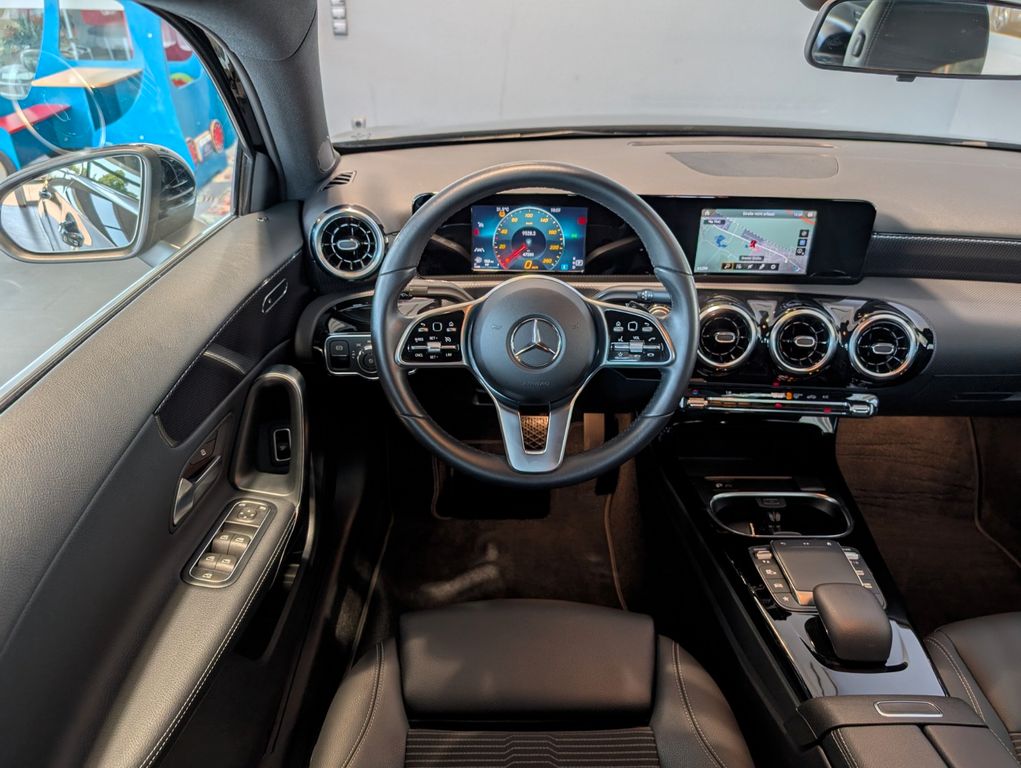 Mercedes-Benz A 220 2022
