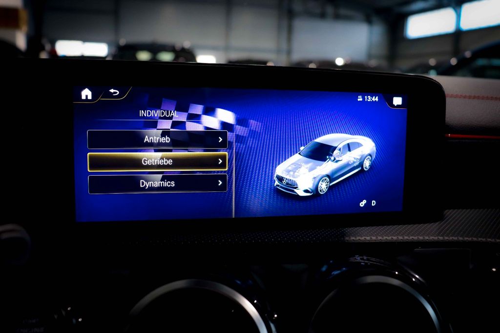 Mercedes-Benz CLA 45 AMG 2021