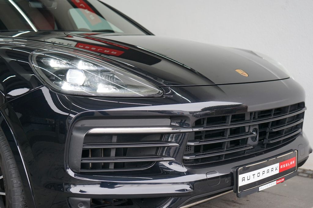 Porsche Cayenne 2021