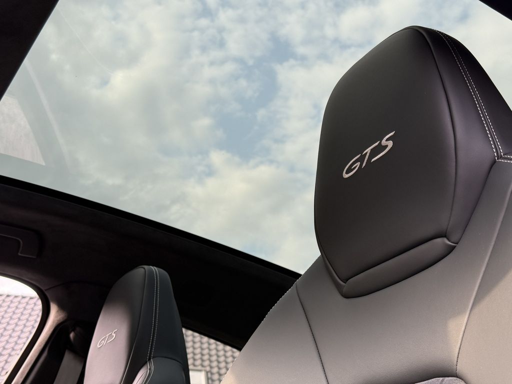 Porsche Cayenne 2023