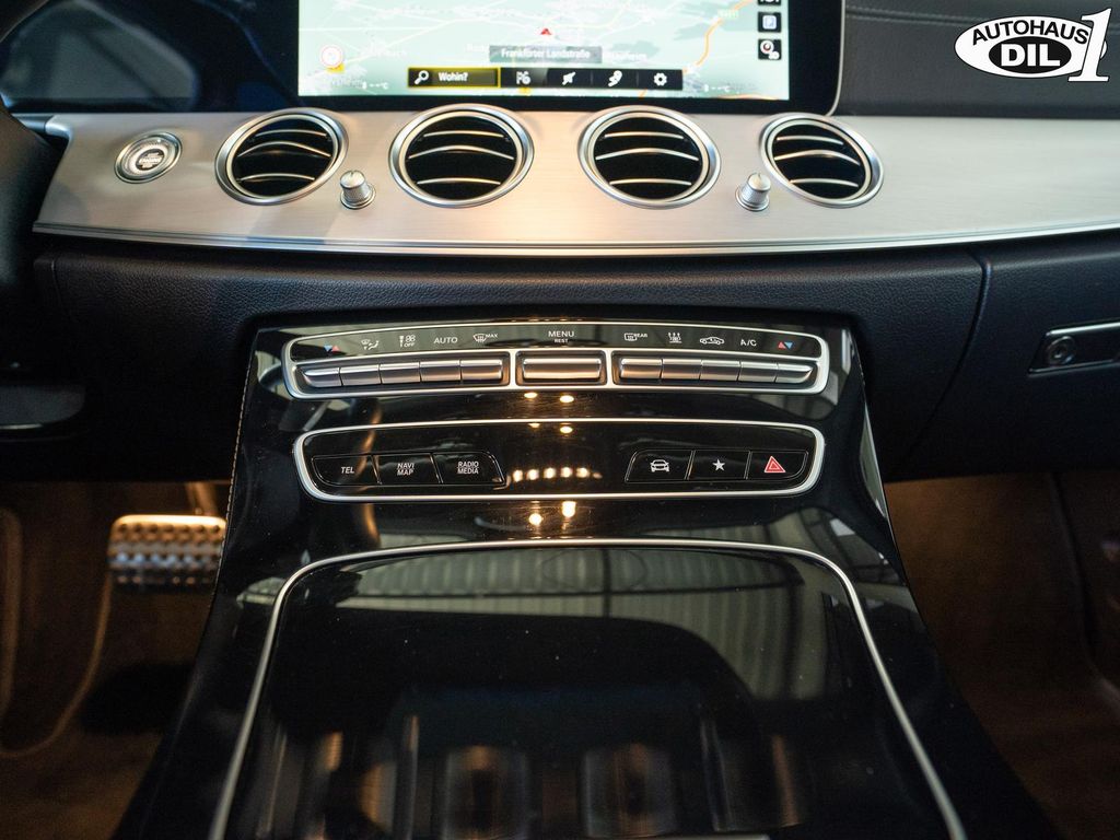 Mercedes-Benz E 300 2022