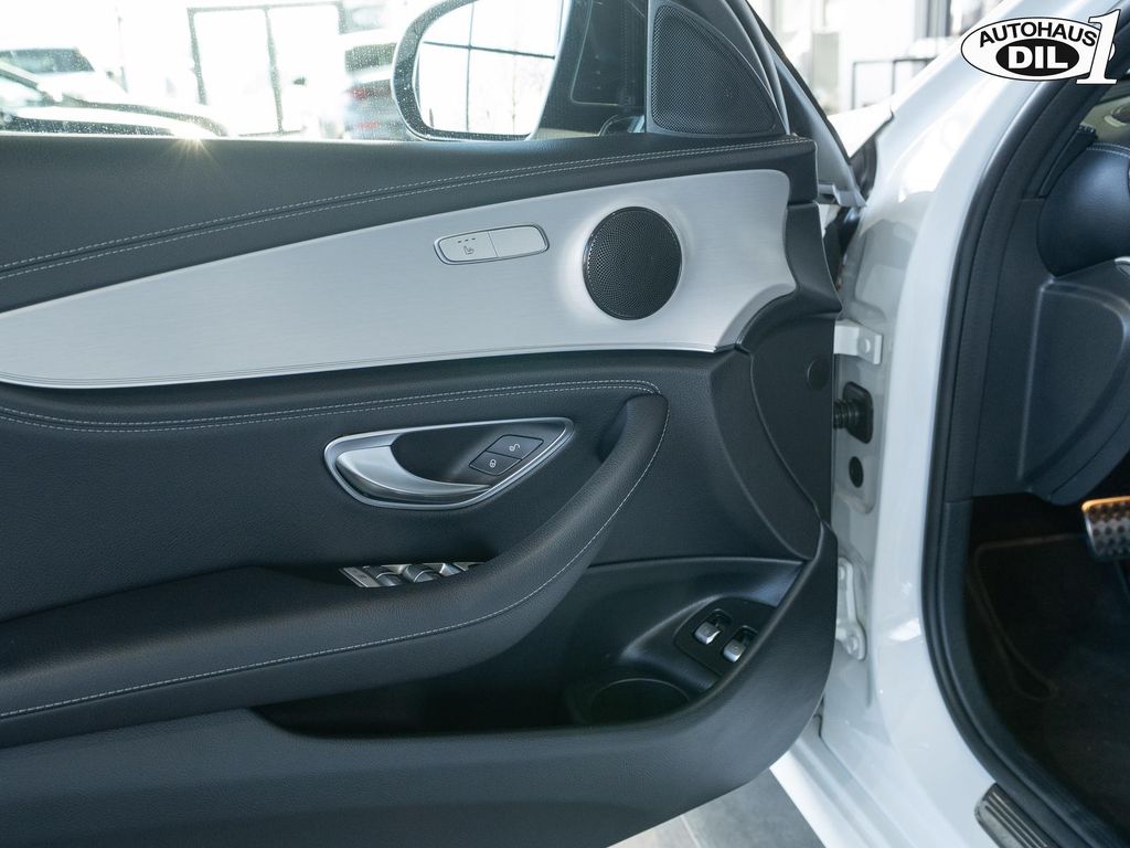 Mercedes-Benz E 300 2022