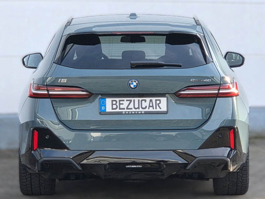 BMW i5 2025