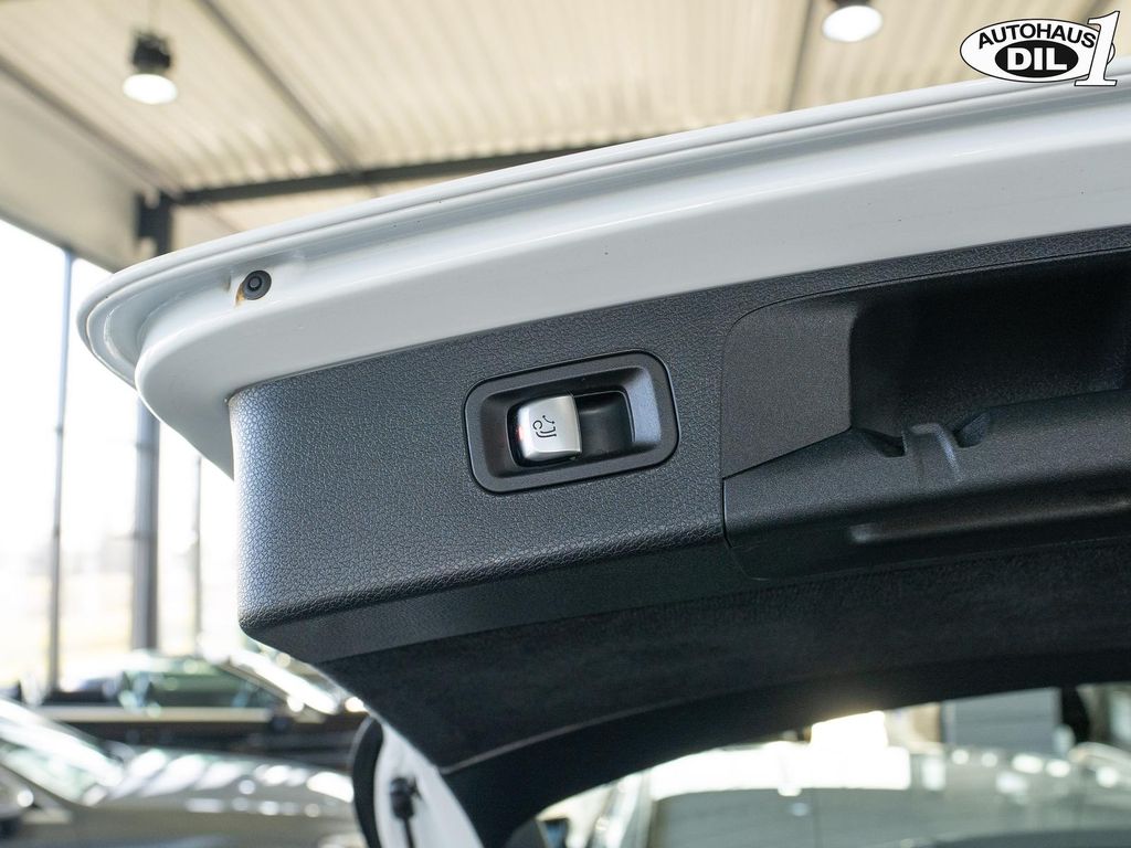 Mercedes-Benz E 300 2022