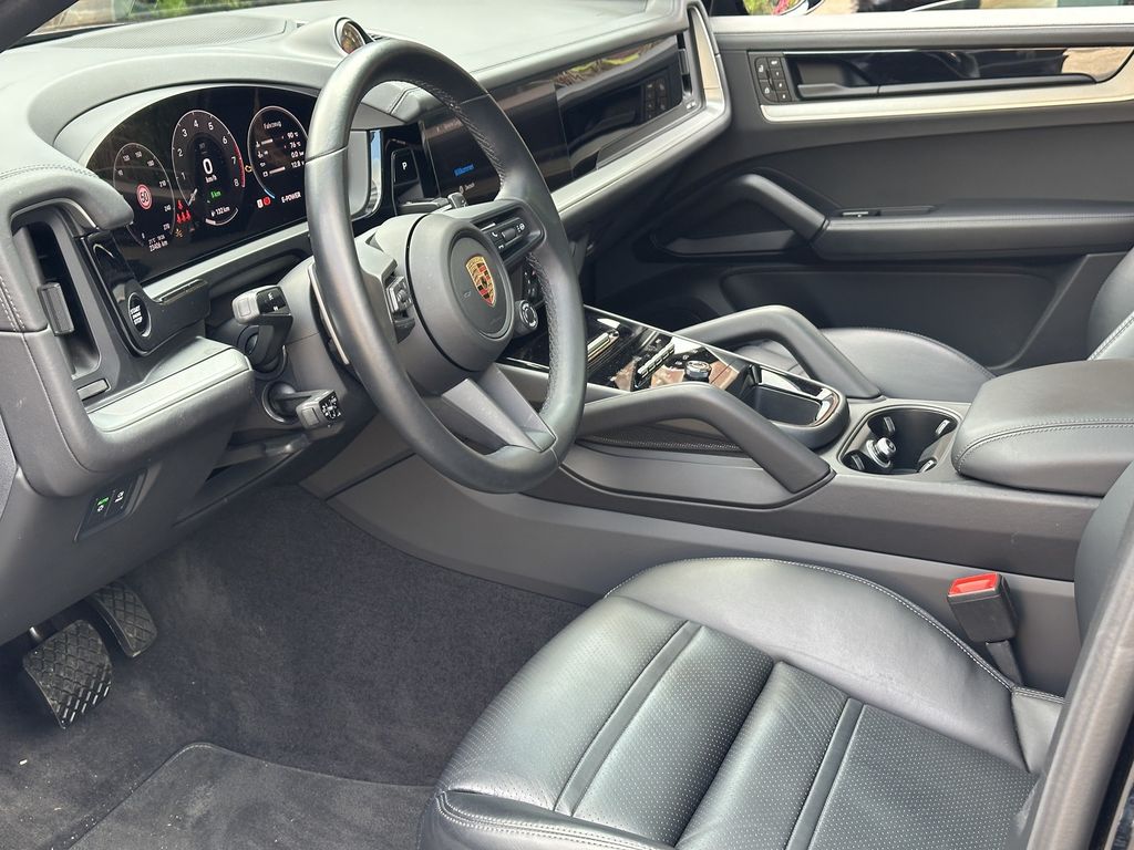 Porsche Cayenne 2023