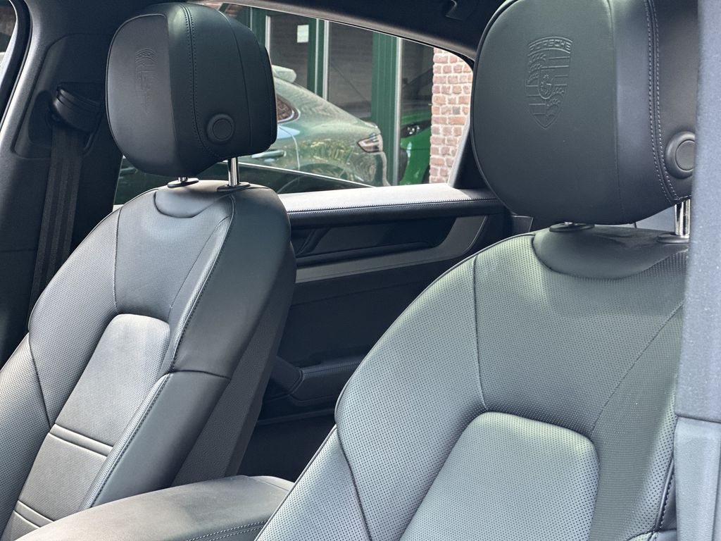 Porsche Cayenne 2023