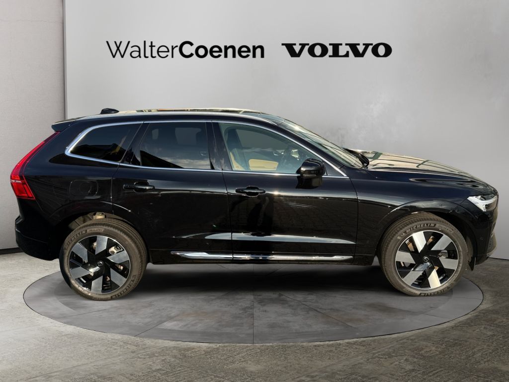 Volvo XC60 2025