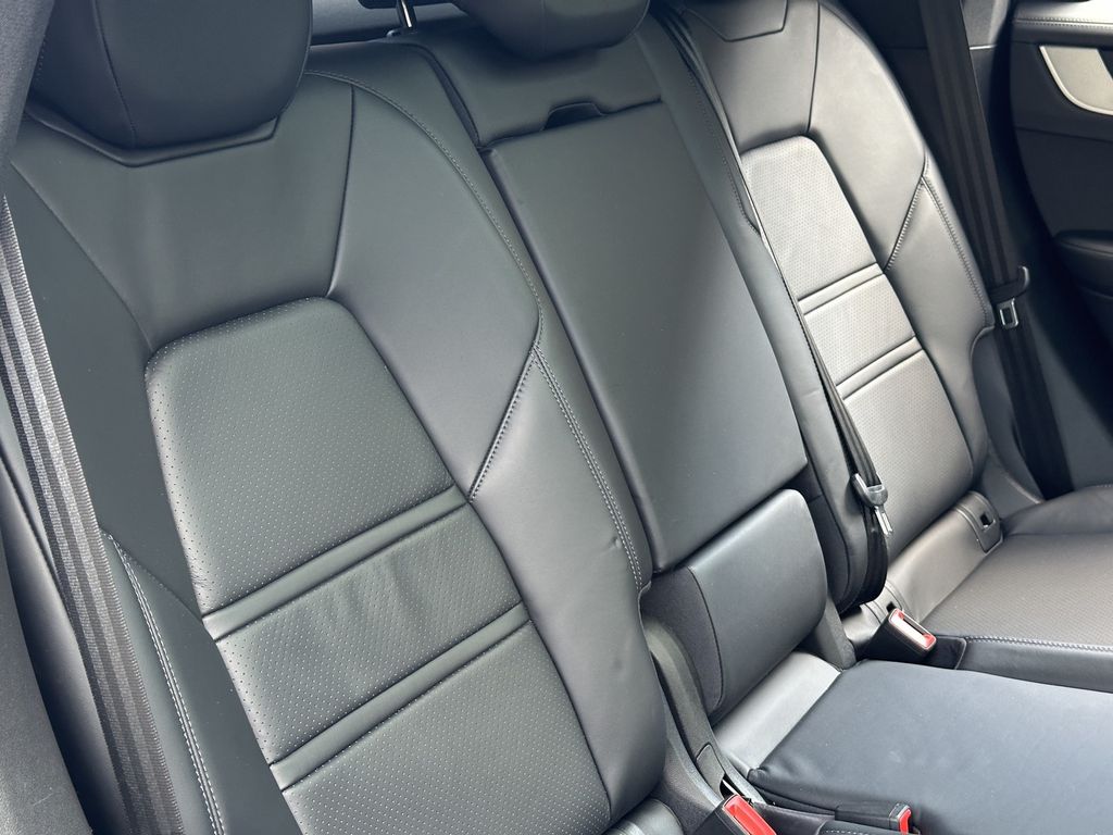 Porsche Cayenne 2023