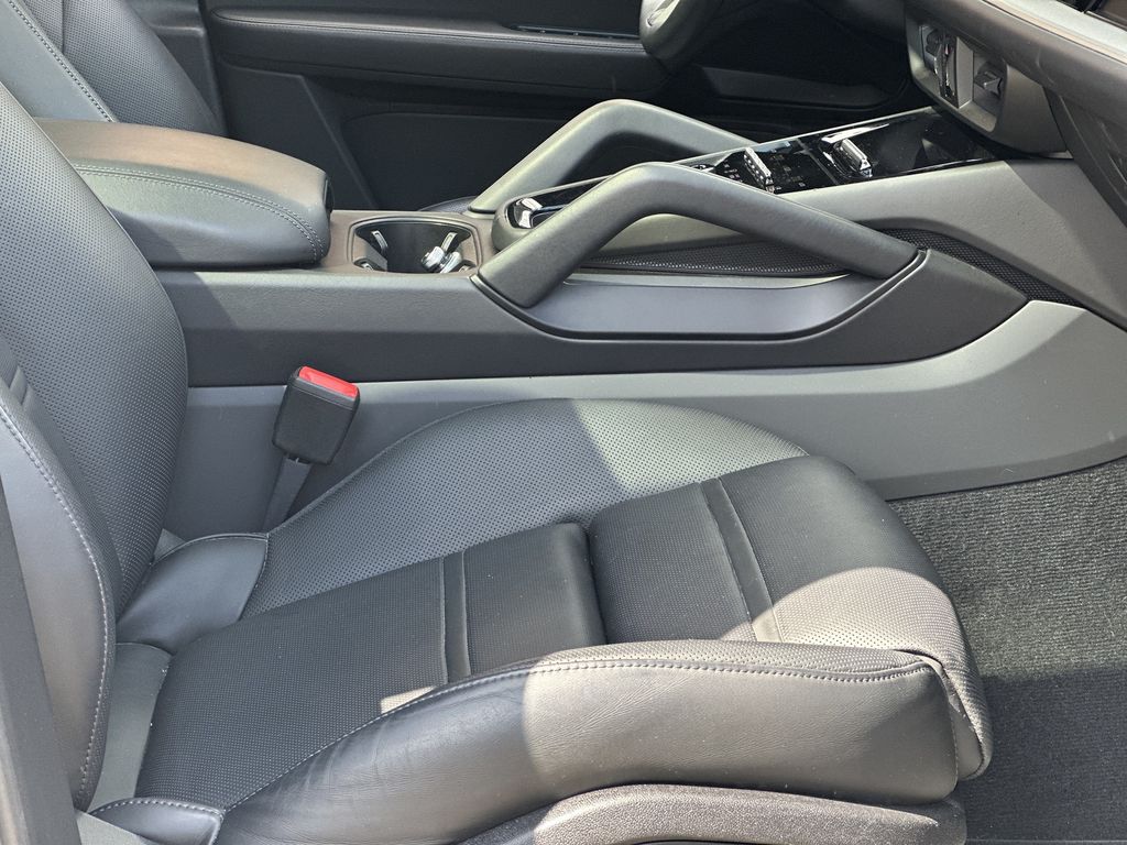 Porsche Cayenne 2023