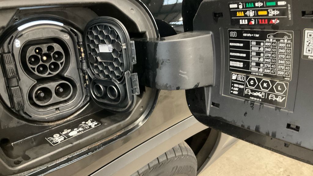 Mercedes-Benz EQB 2022