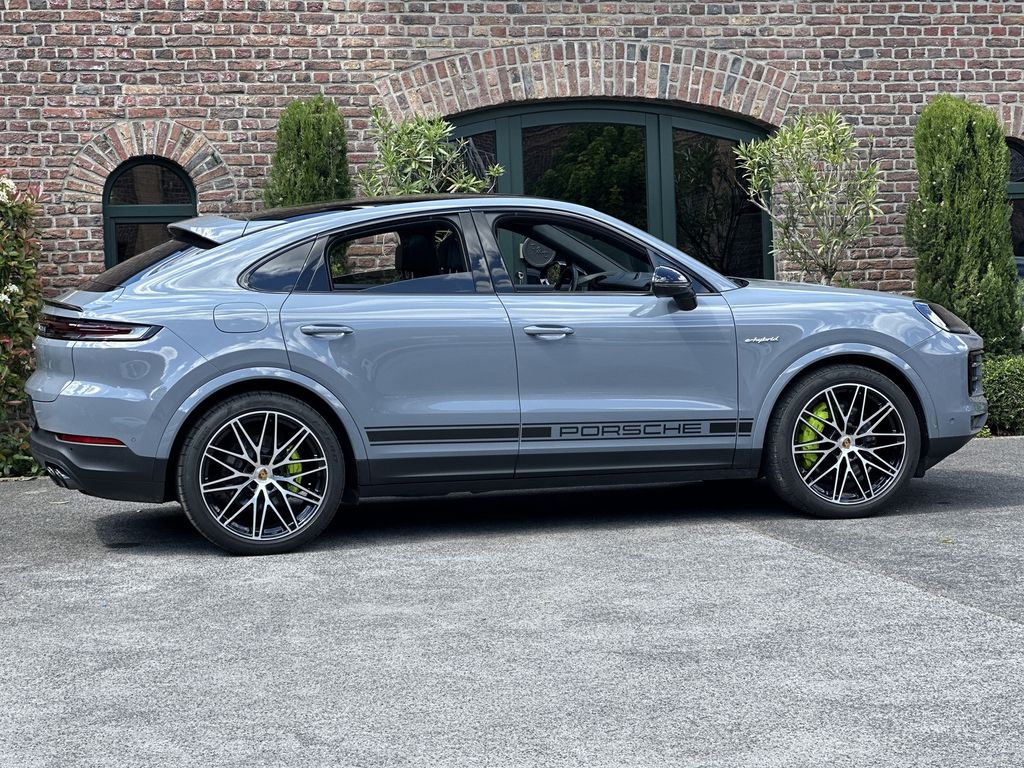 Porsche Cayenne 2023