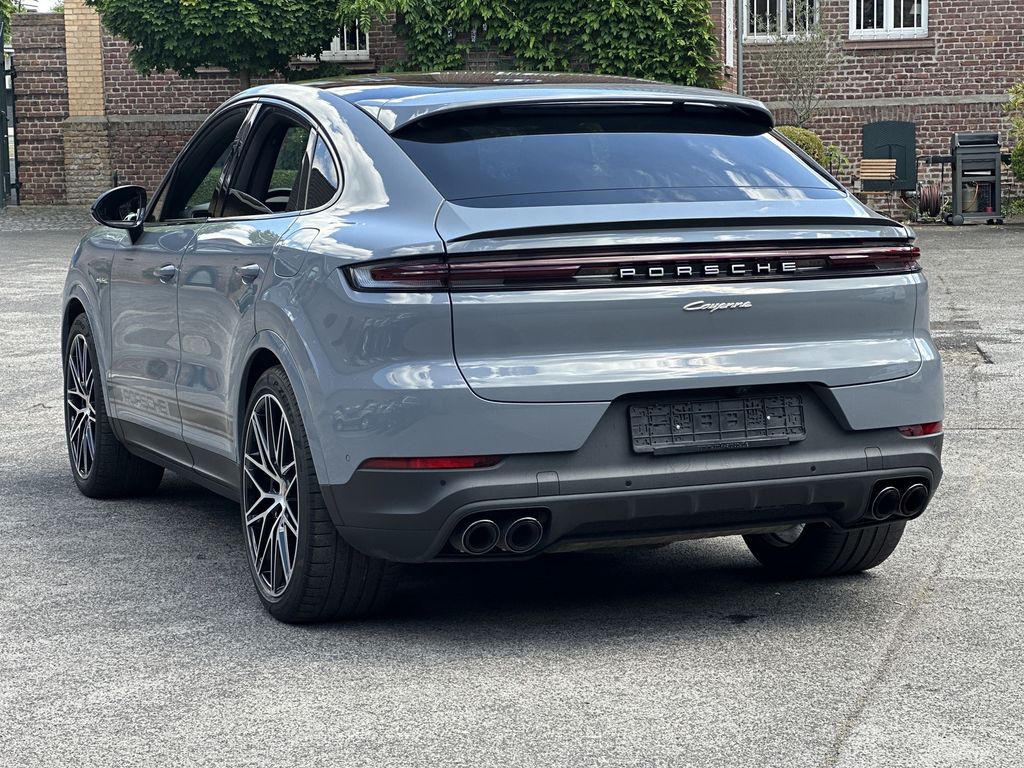 Porsche Cayenne 2023