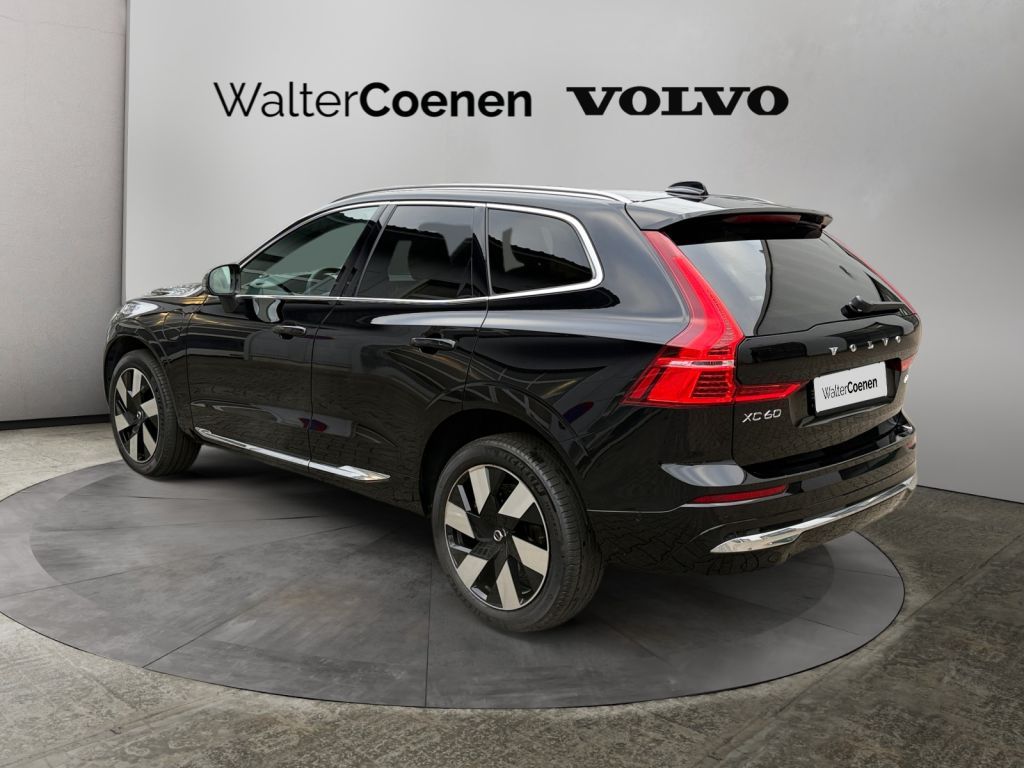 Volvo XC60 2025