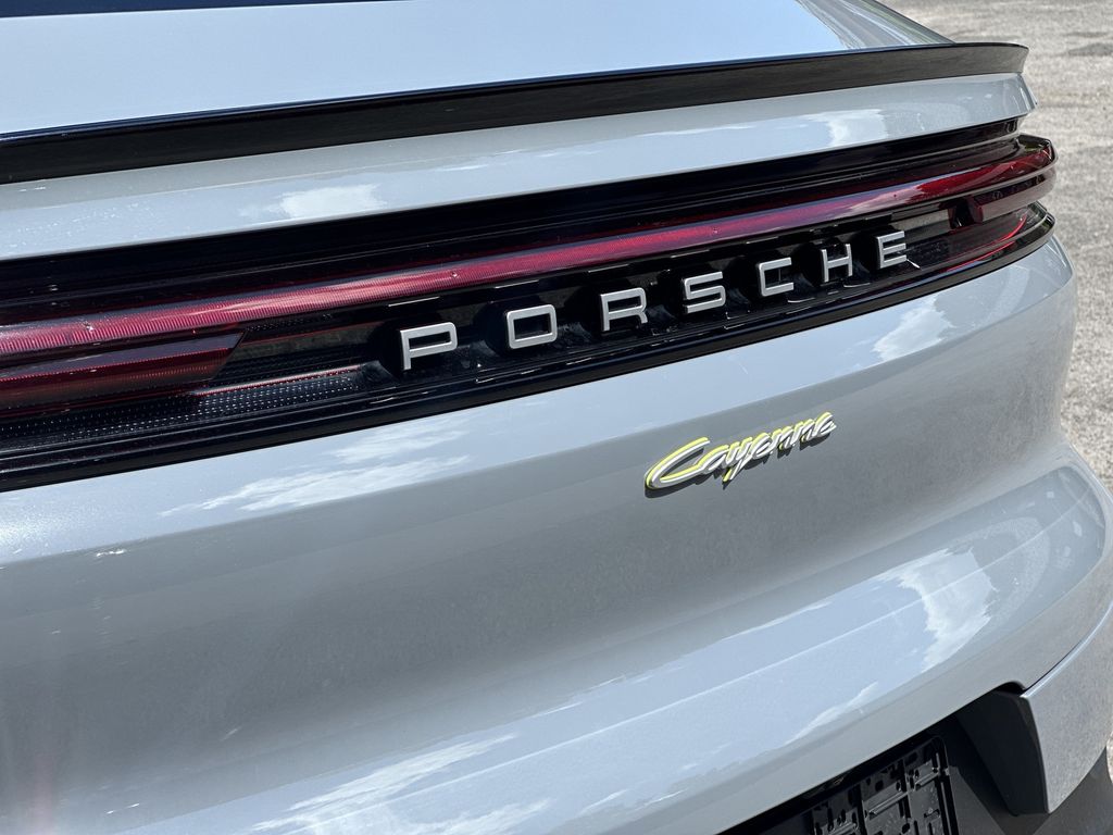 Porsche Cayenne 2023