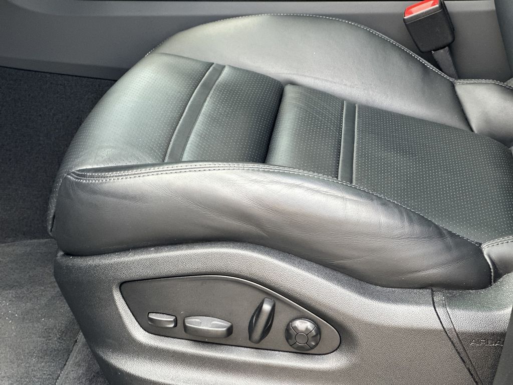 Porsche Cayenne 2023