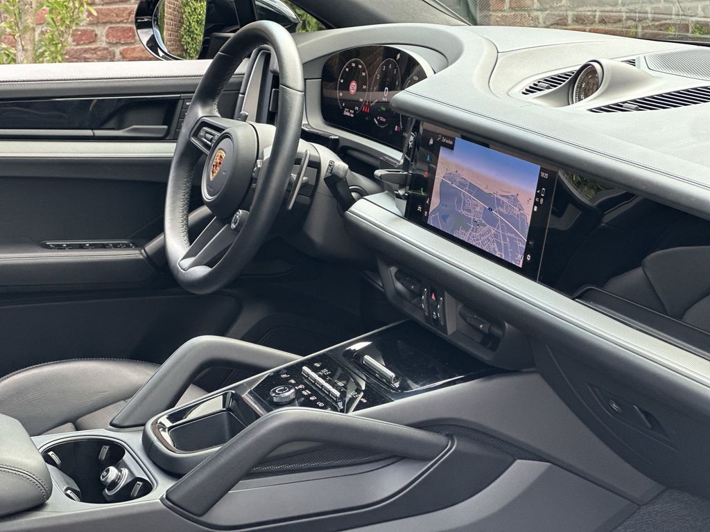 Porsche Cayenne 2023