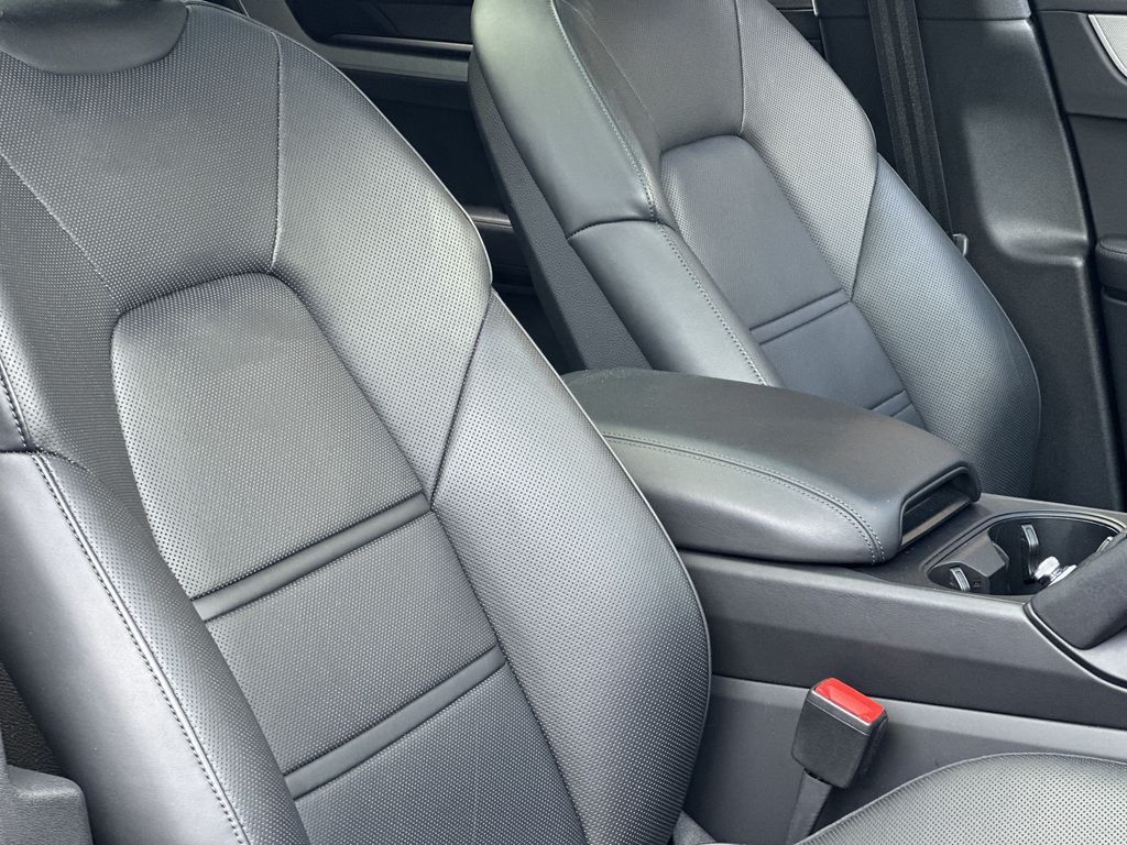 Porsche Cayenne 2023