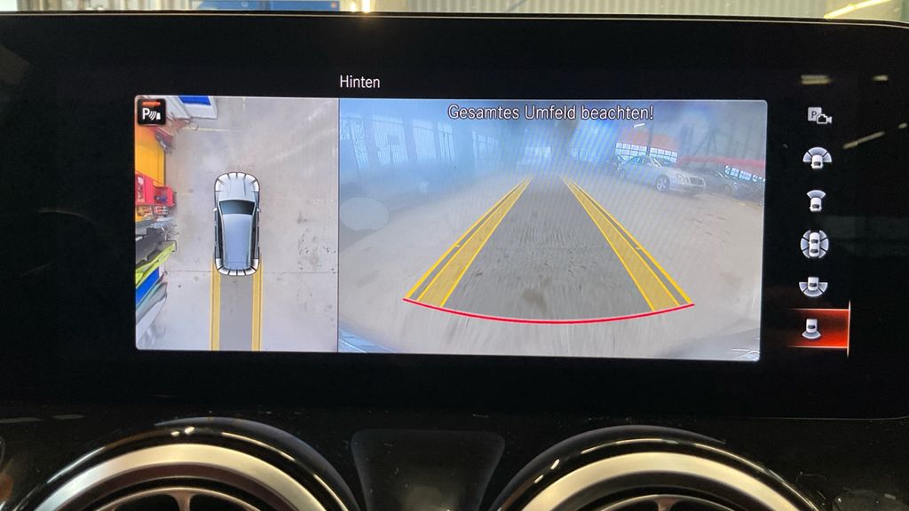 Mercedes-Benz EQB 2022