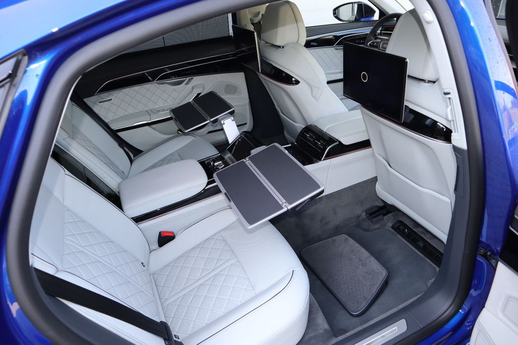 Audi A8 2025