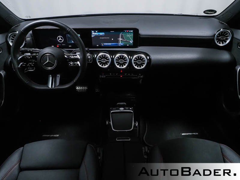 Mercedes-Benz A 220 2024