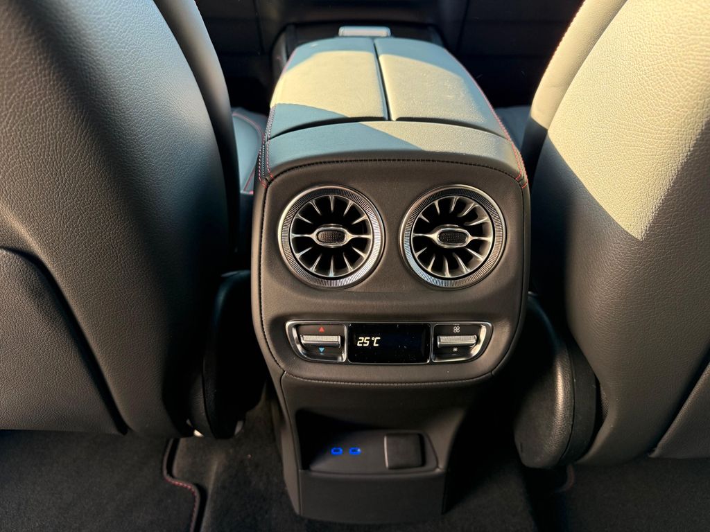 Mercedes-Benz G 63 AMG 2025