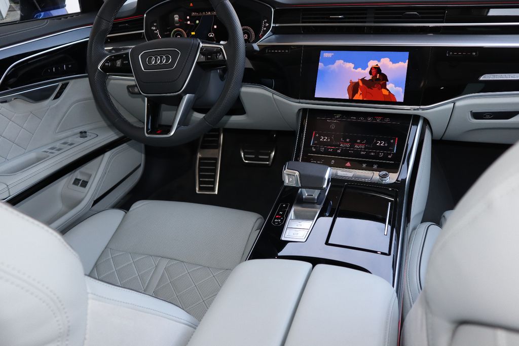 Audi A8 2025