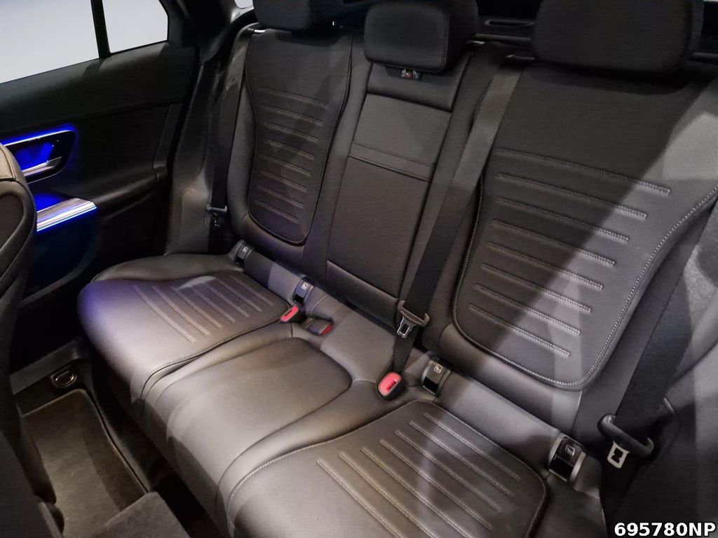 Mercedes-Benz GLC 300 2025