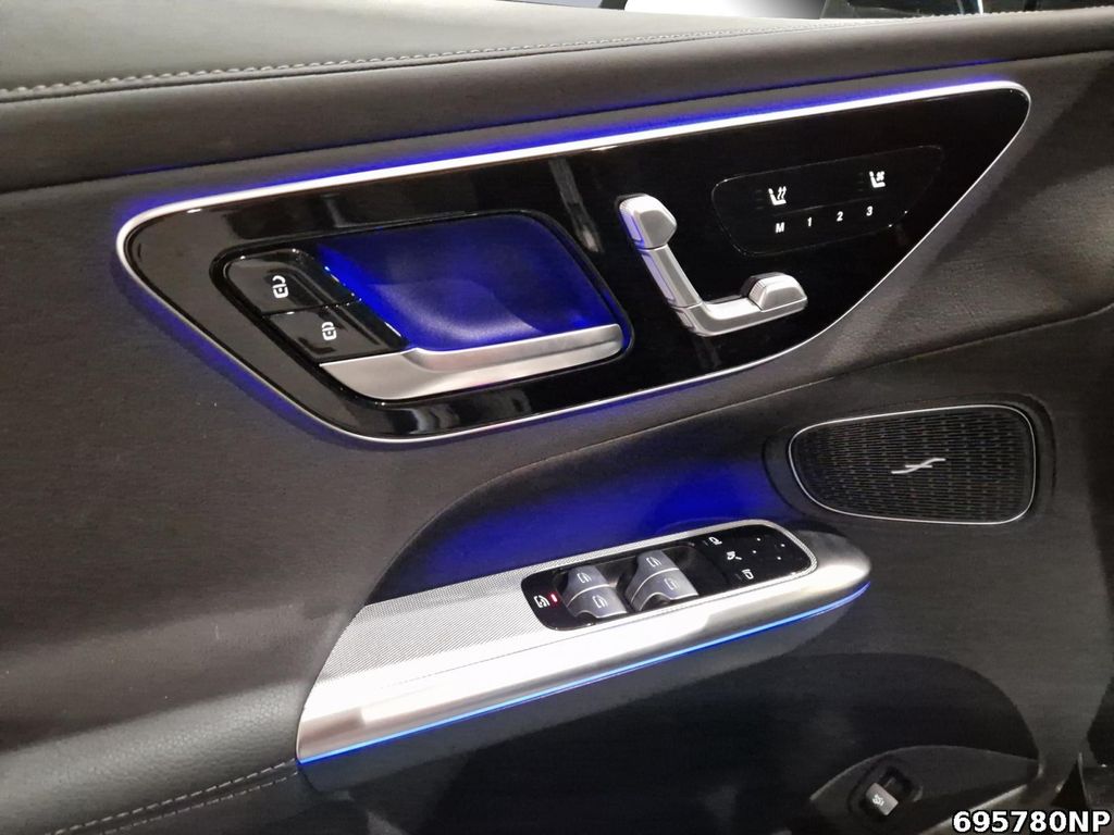 Mercedes-Benz GLC 300 2025