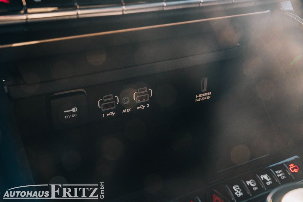 Jeep Wagoneer 2025