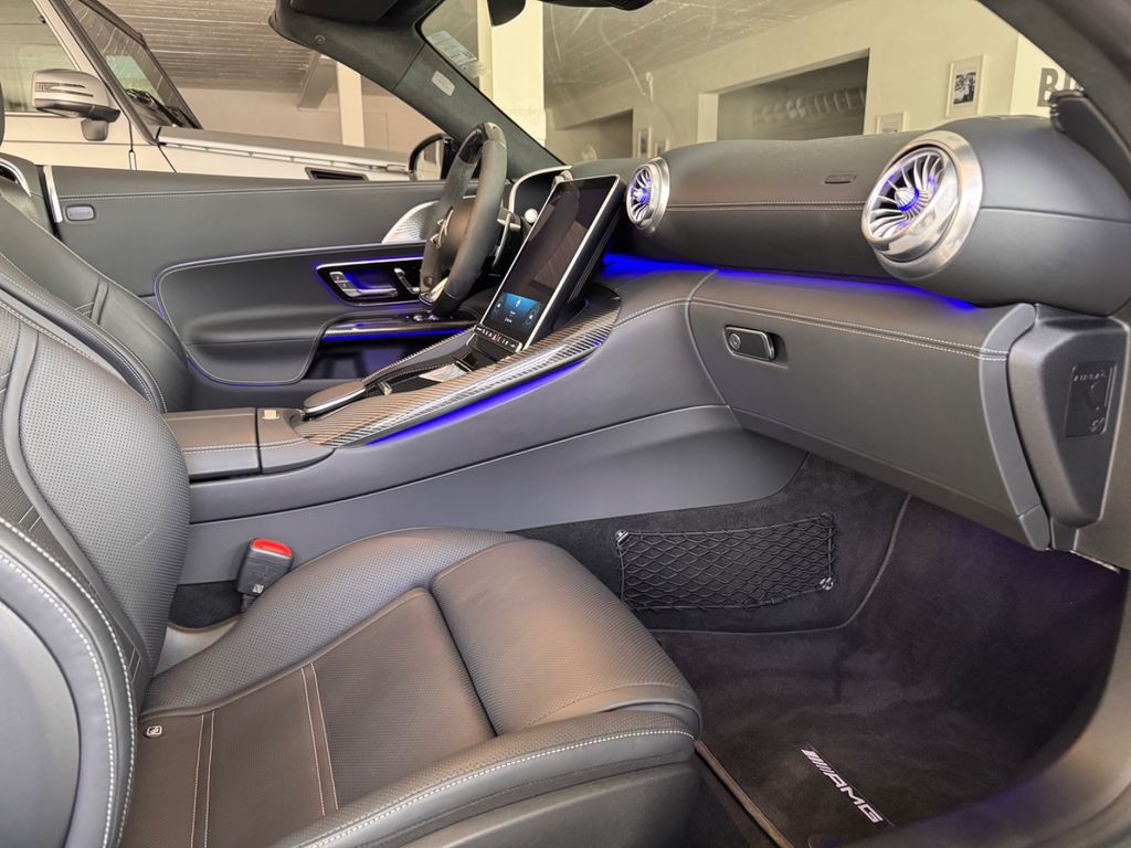 Mercedes-Benz SLR 2023