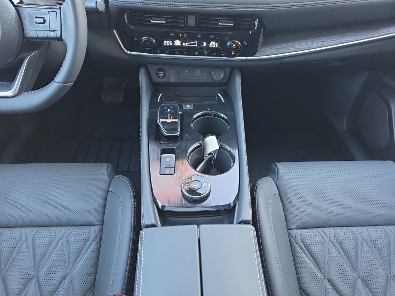 Nissan X-Trail 2025