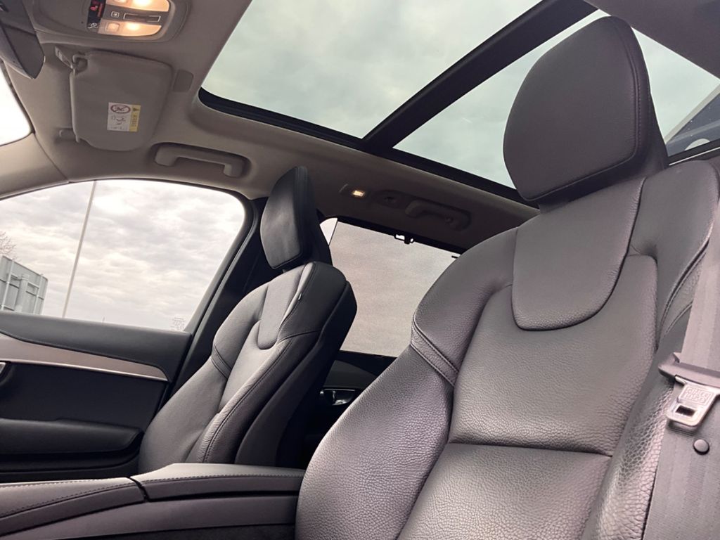 Volvo XC90 2022
