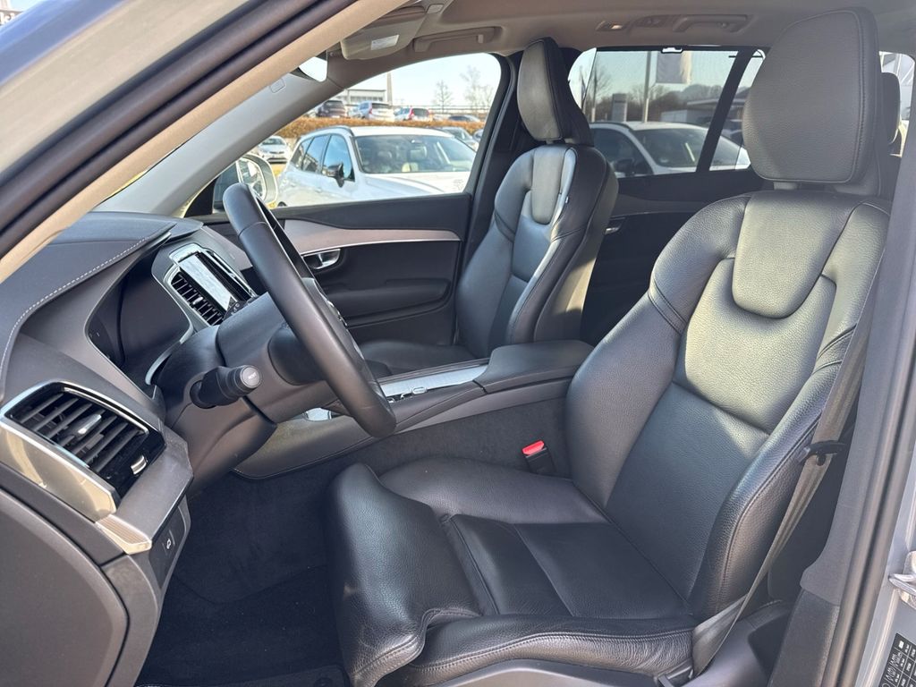 Volvo XC90 2023