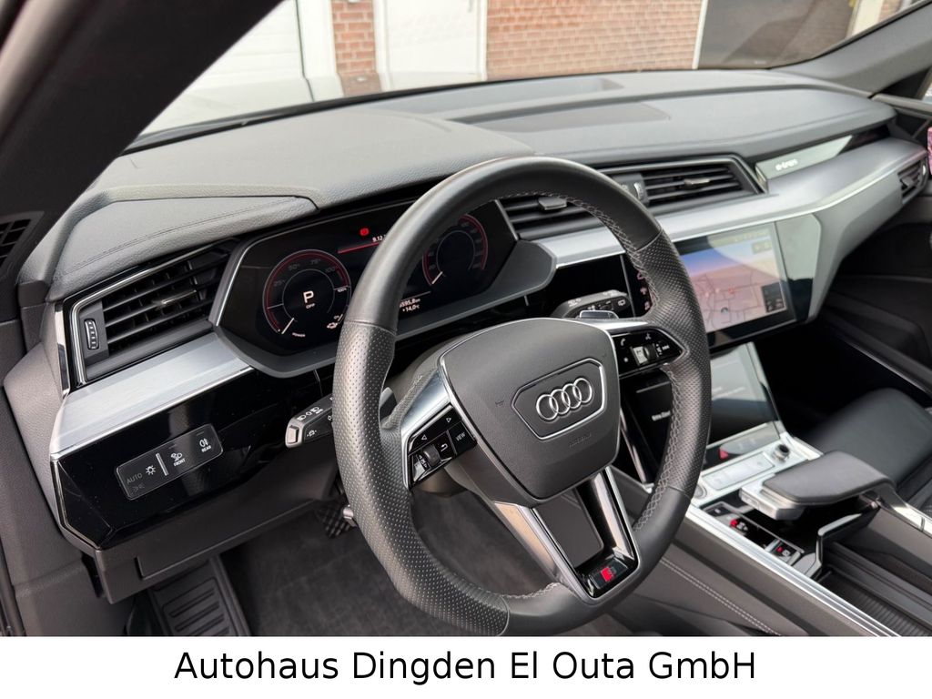 Audi e-tron 2022