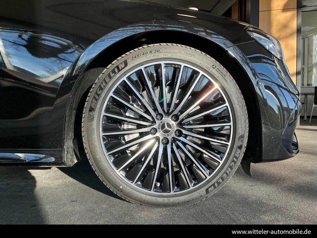 Mercedes-Benz E 300 2026