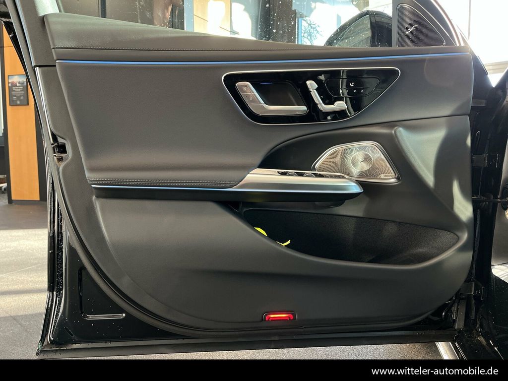 Mercedes-Benz E 300 2026