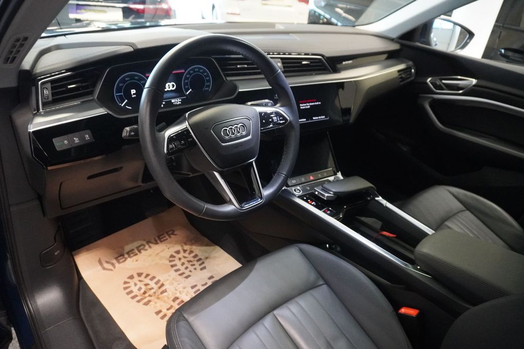 Audi e-tron 2022