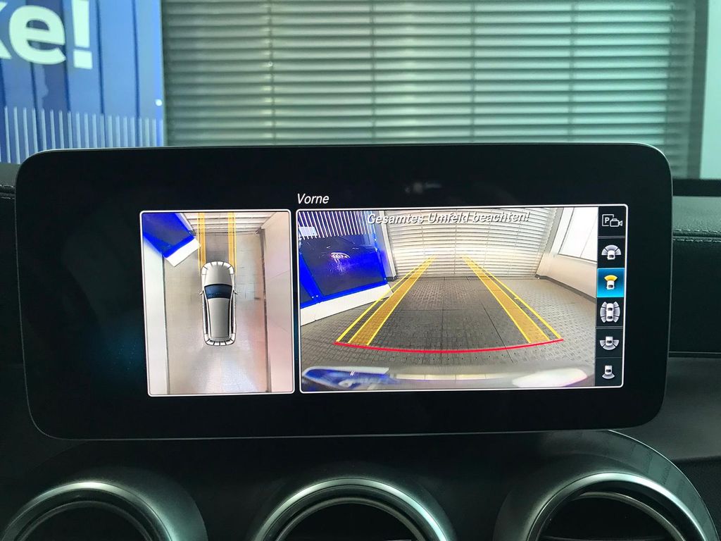 Mercedes-Benz C 300 2020