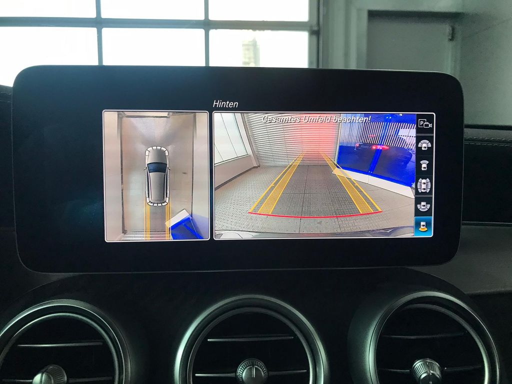 Mercedes-Benz C 300 2020